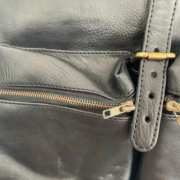 GENUINE COWHIDE LEATHER BACKPACK - Picture 6 of 12